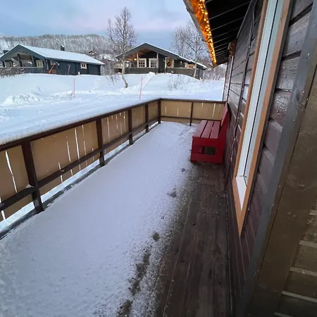 Ose אתר קמפינג Gratangen